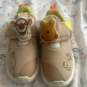 Winnie the Pooh adidas (kids)